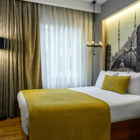 Ramada By Wyndham Istanbul Grand Bazaar Hotel Exterior photo