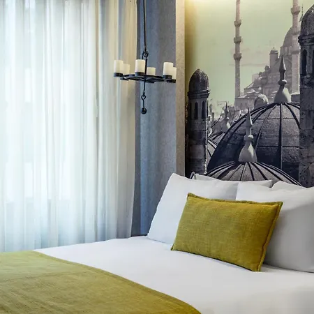 Ramada By Wyndham Istanbul Grand Bazaar Hotel Exterior photo