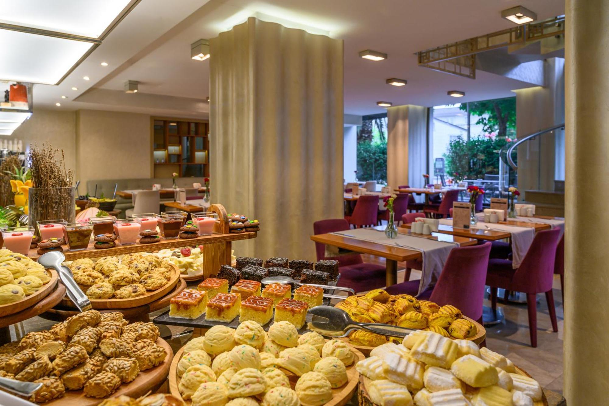 Ramada By Wyndham Grand Bazaar Отель Стамбул