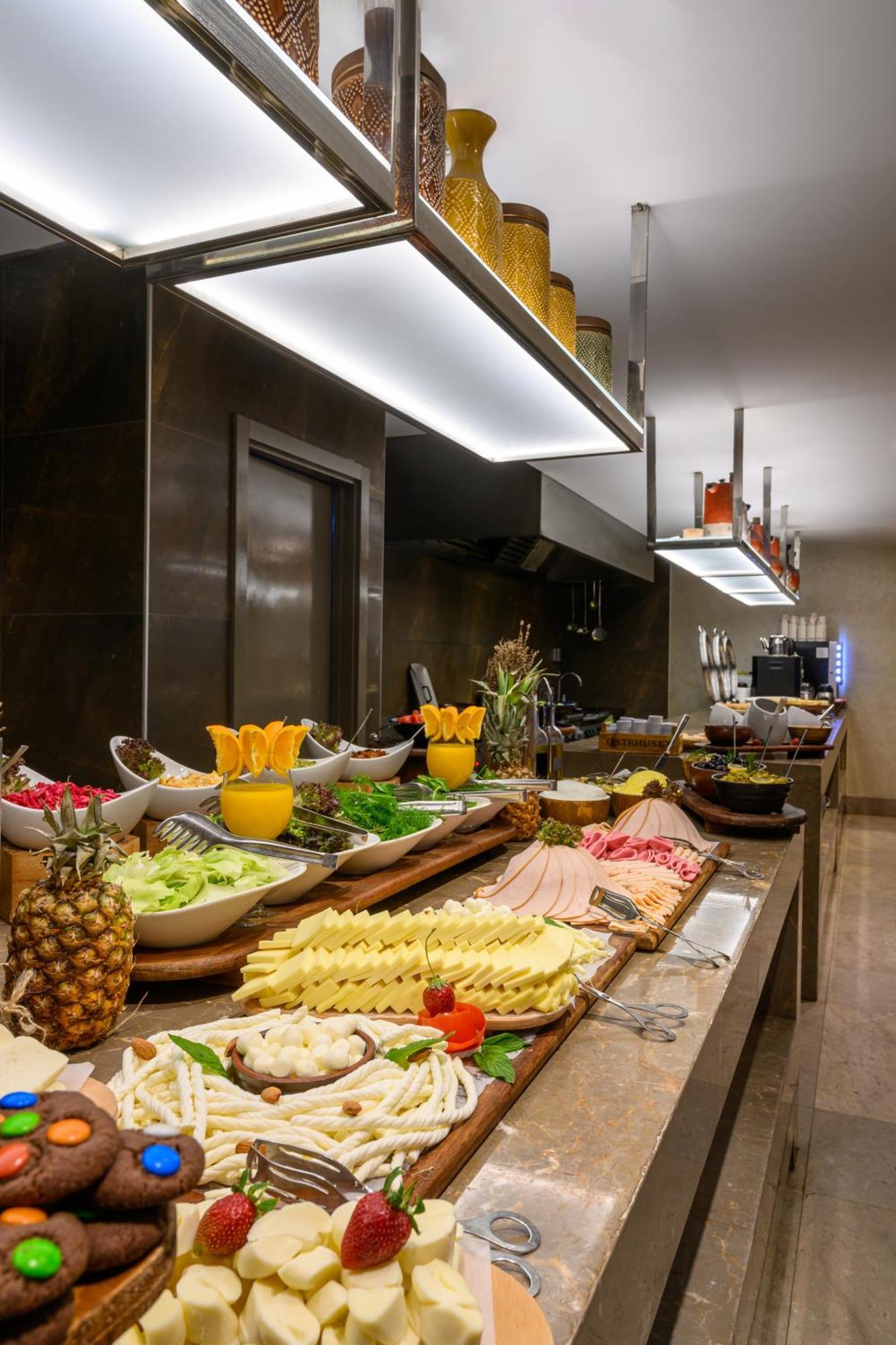 Ramada By Wyndham Grand Bazaar Стамбул