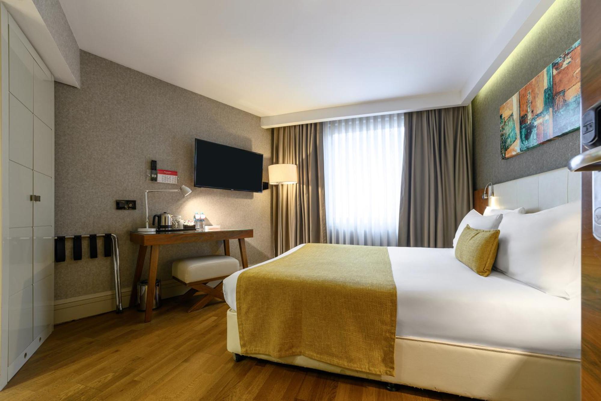 Ramada By Wyndham Grand Bazaar 4* Стамбул