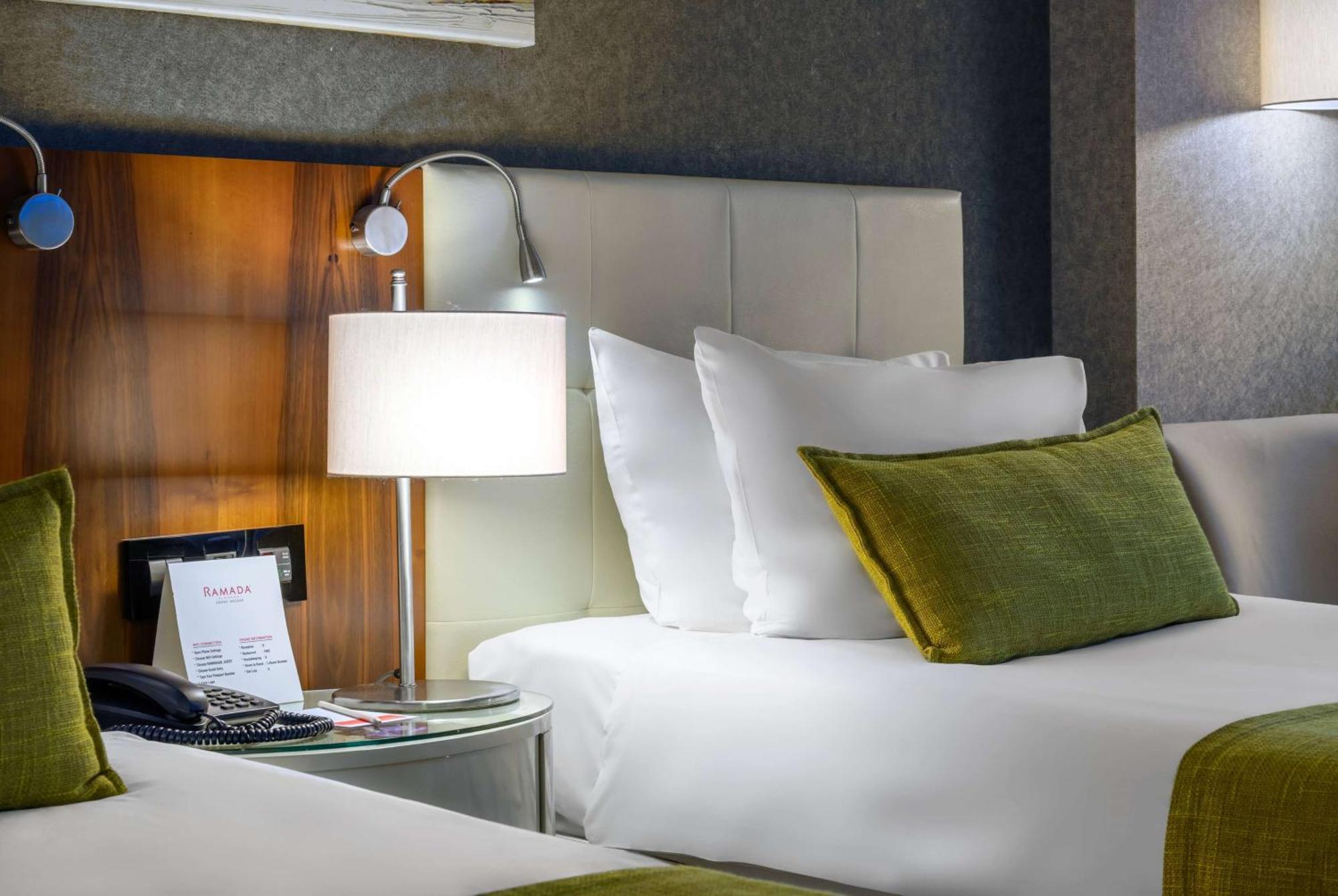 Отель Ramada By Wyndham Grand Bazaar