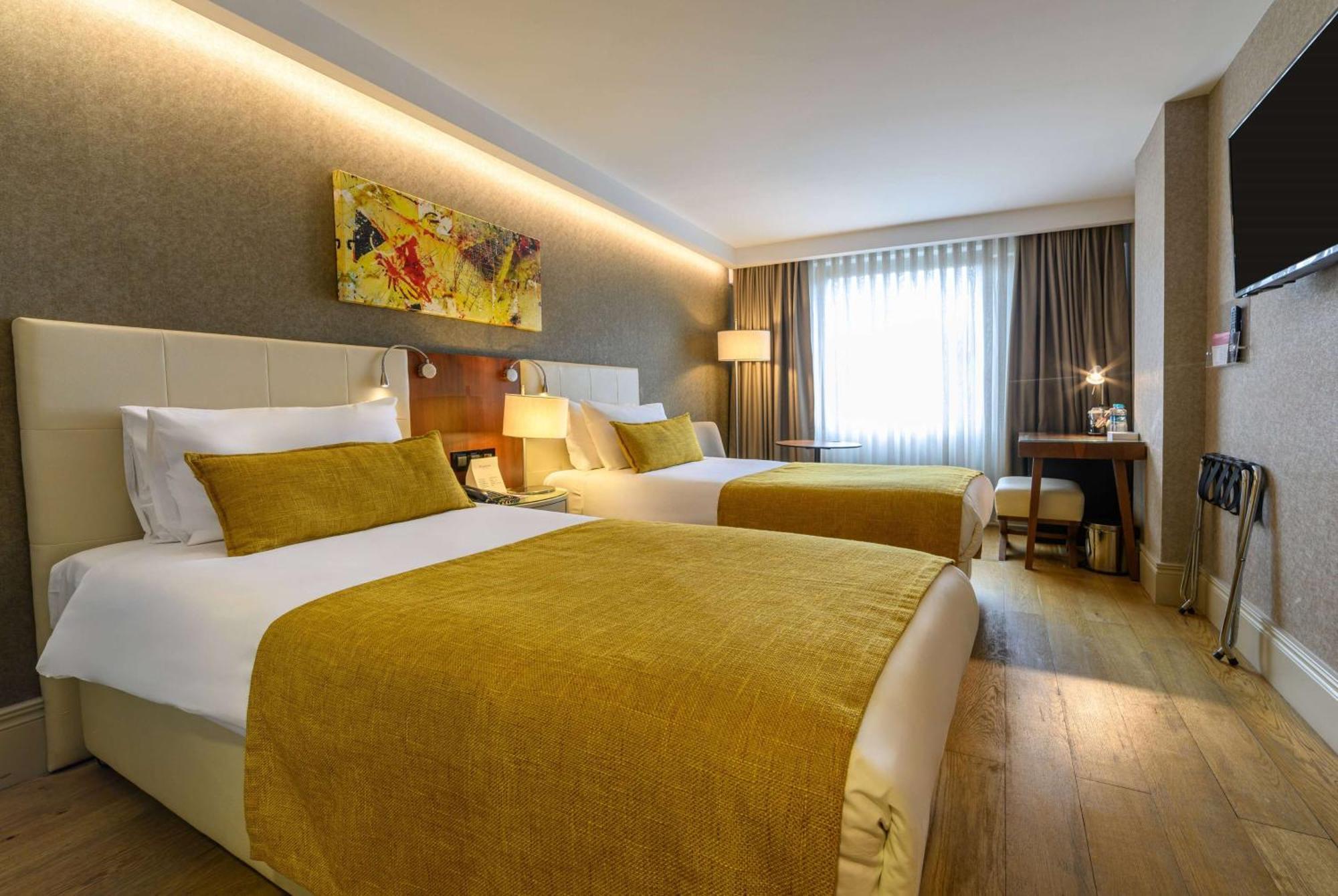 Ramada By Wyndham Grand Bazaar Стамбул