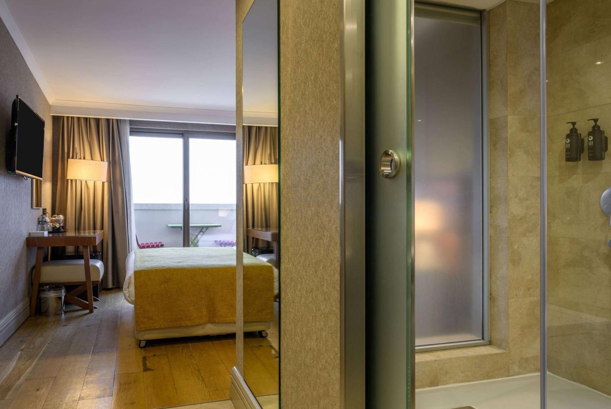 Ramada By Wyndham Grand Bazaar Hotel Istanboel