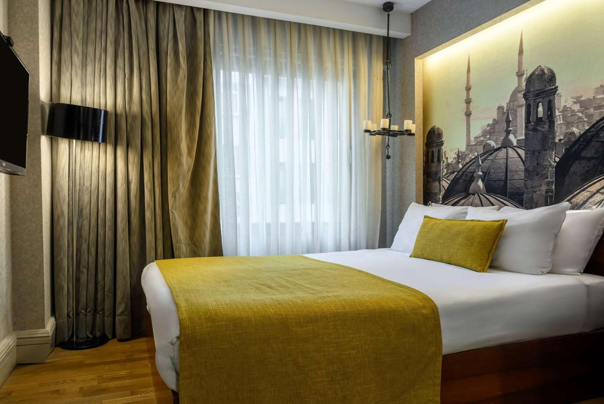Ramada By Wyndham Grand Bazaar Отель 4*